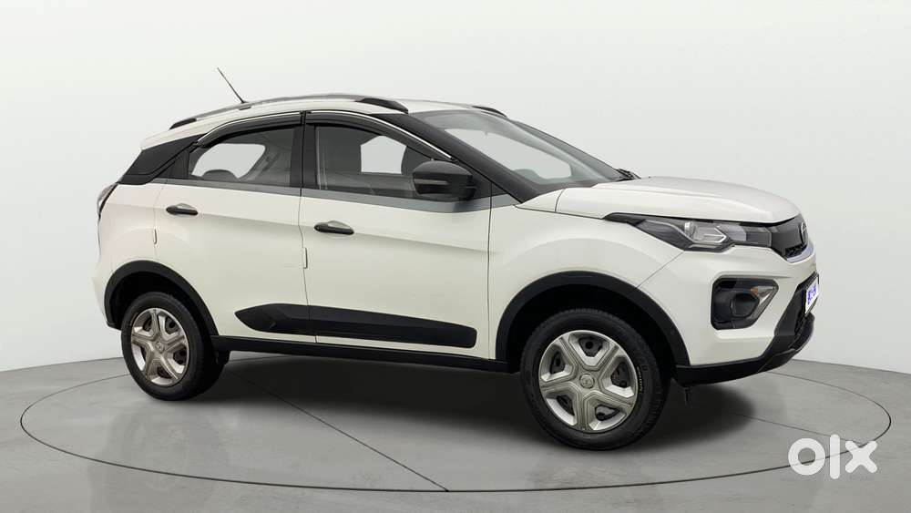 Tata Nexon 1.2 Revotron Xm, 2020, Petrol