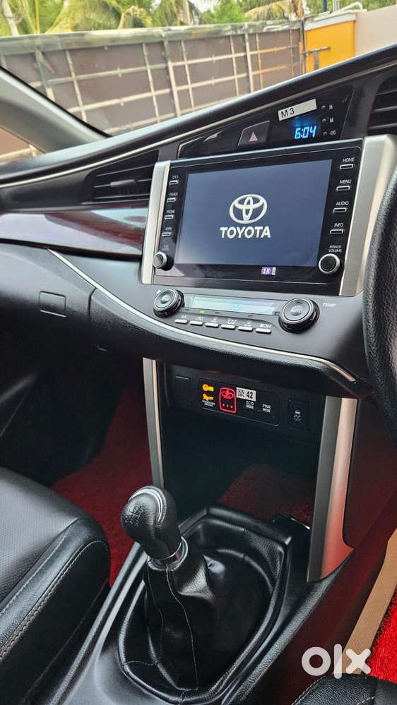 Toyota Innova Crysta 2.4 V 7 Str, 2023, Diesel