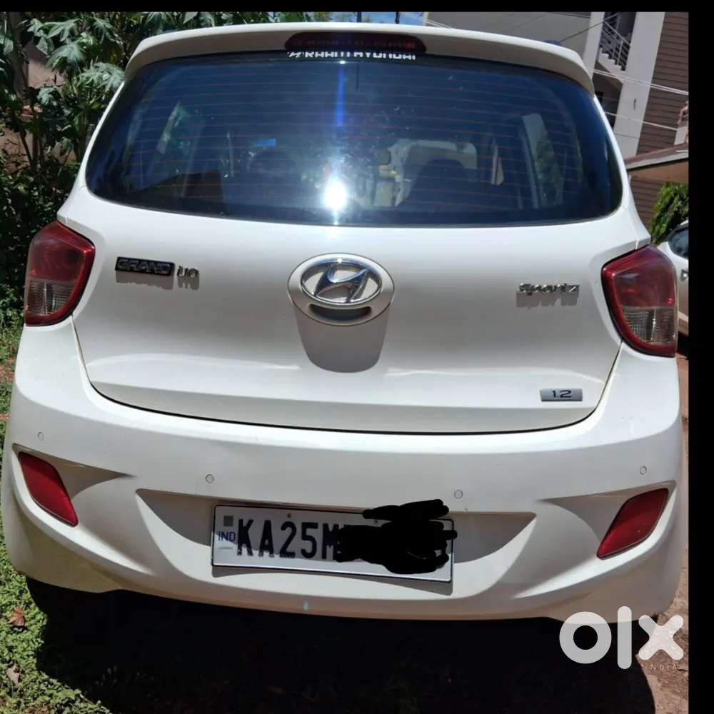 Hyundai Grand I10 2016 Petrol 80000 Km Driven