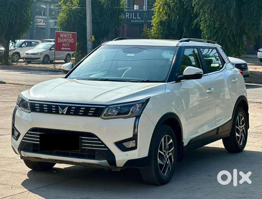 Mahindra Xuv300 2023 Diesel Well Maintained