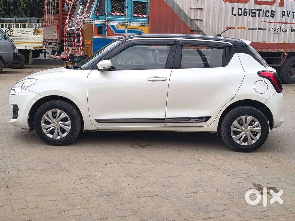 Maruti Suzuki Swift Amt Vxi, 2022, Petrol