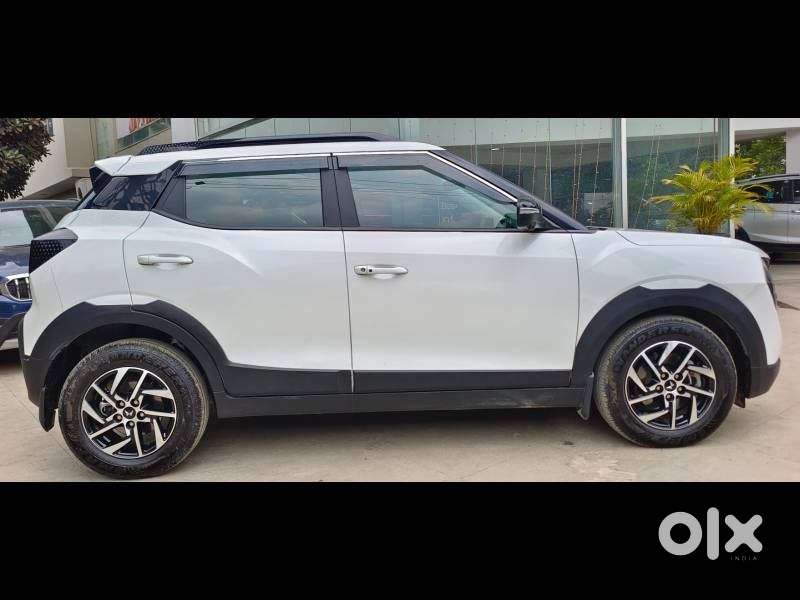 Mahindra Xuv 3xo Ax5l 1.2 Petrol At, 2024, Petrol
