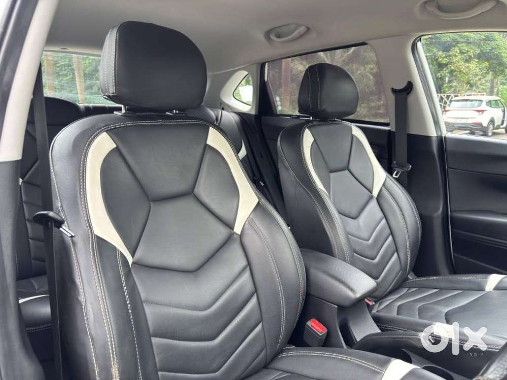 Hyundai I20 Sportz 1.2 Ivt, 2023, Petrol
