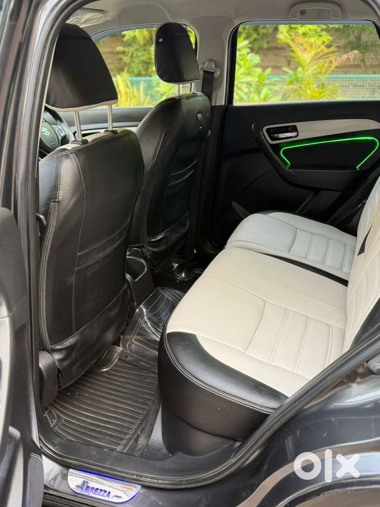 Maruti Suzuki Brezza 1.5 Zxi Smart Hybrid, 2021, Petrol