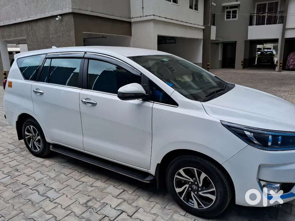 Yellow Board Toyota Innova Crysta 2.4 Diesel Manual 2025