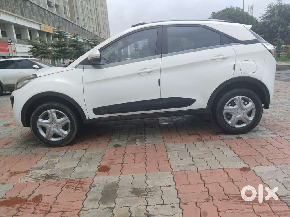 Tata Nexon 1.5 Revotorq Xt, 2018, Diesel
