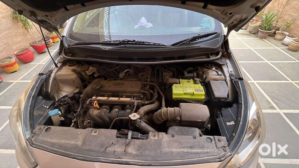 Hyundai Verna 2012 Petrol Manual
