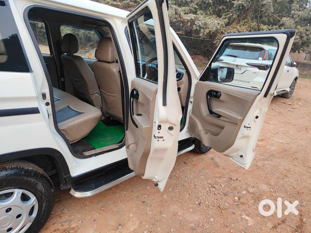 Mahindra Bolero Neo N8, 2023, Diesel