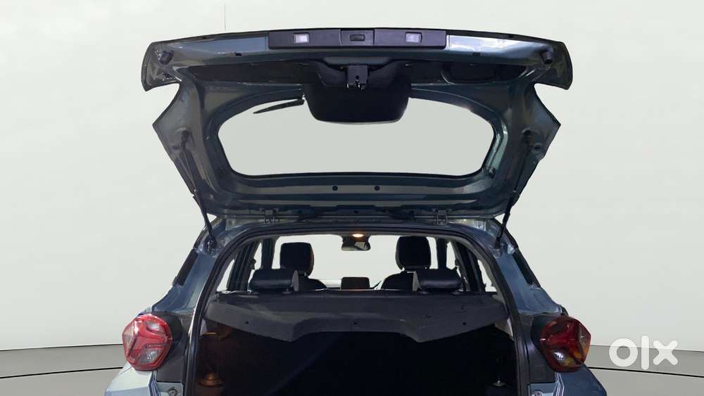 Tata Punch Creative Amt, 2022, Petrol