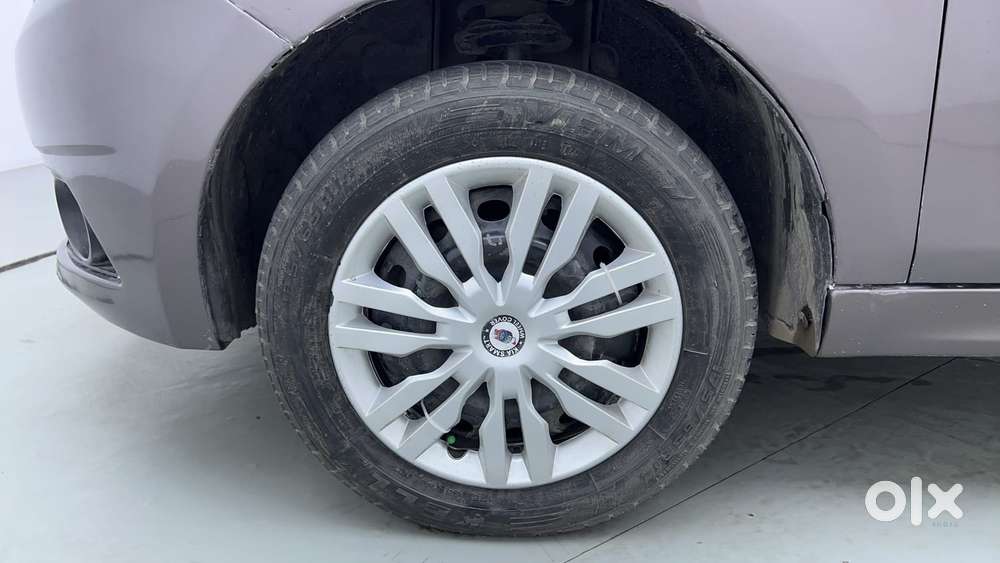Tata Tiago 1.2 Revotron Xta, 2017, Petrol
