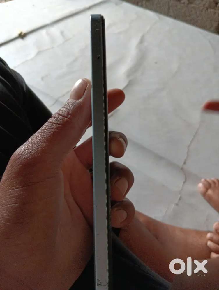 Sela mobile phone