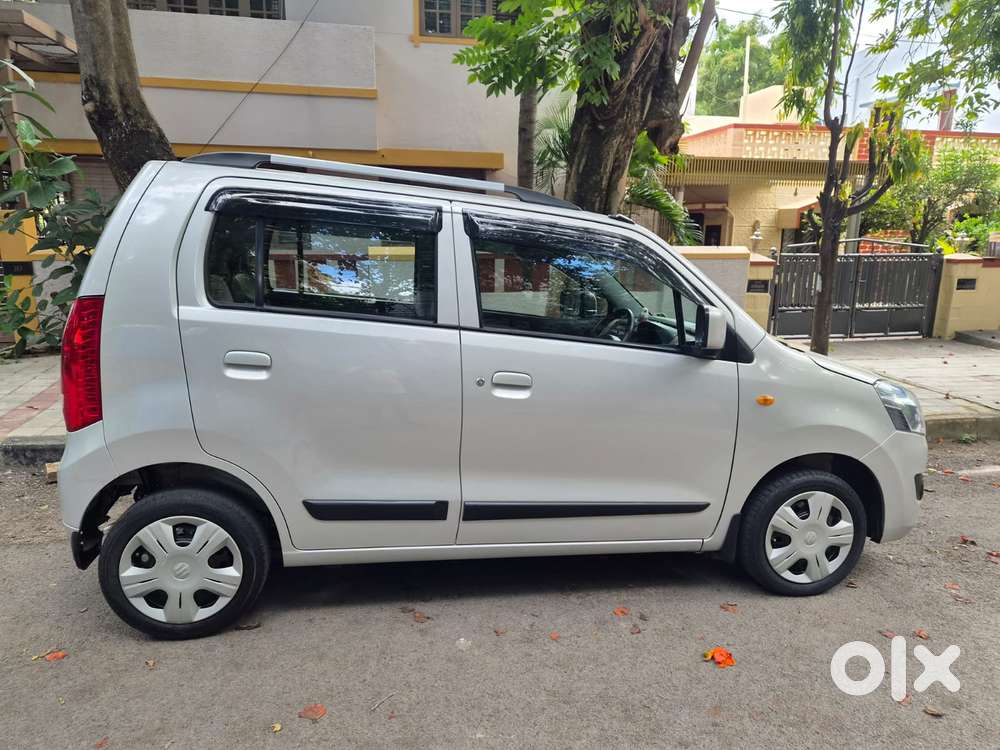 Maruti Suzuki Wagon R Vxi Amt Opt 1.2, 2017, Petrol
