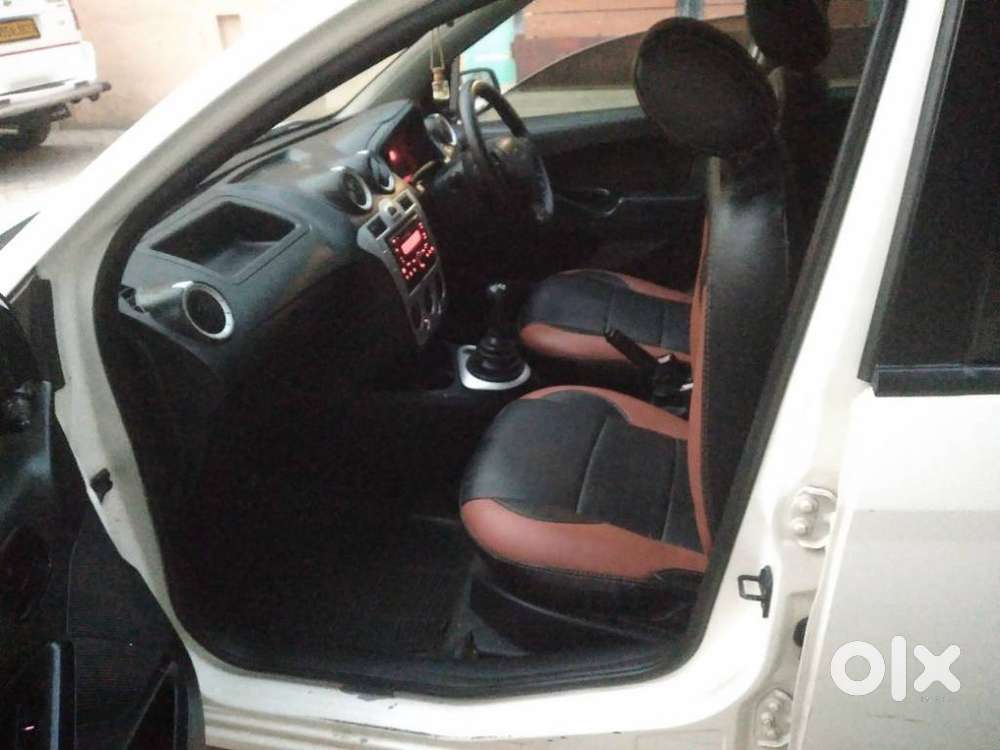 Ford Figo 2010-2012 Diesel Lxi, 2011, Diesel