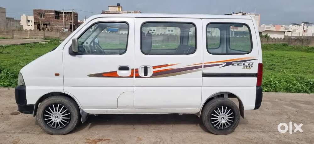 Maruti Suzuki Eeco Smiles 2017