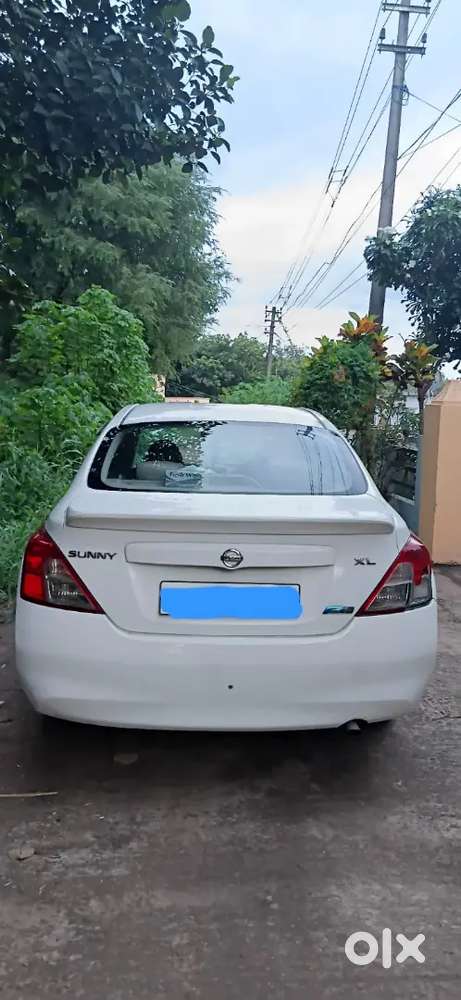 Nissan Sunny 2012 Diesel Car