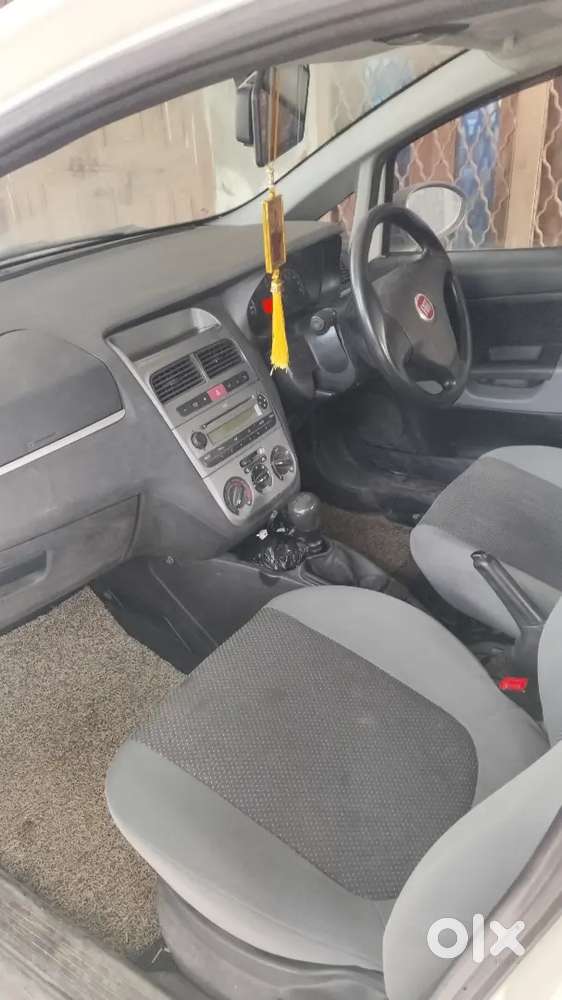 Fiat Grande Punto 2012 Diesel 150000 Km Driven