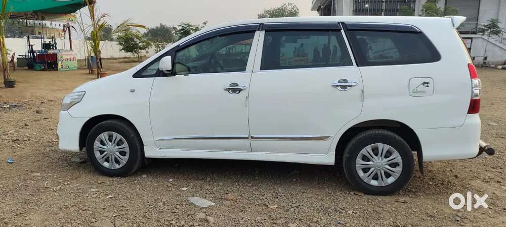Toyota Innova 2014 Diesel Well Maintained