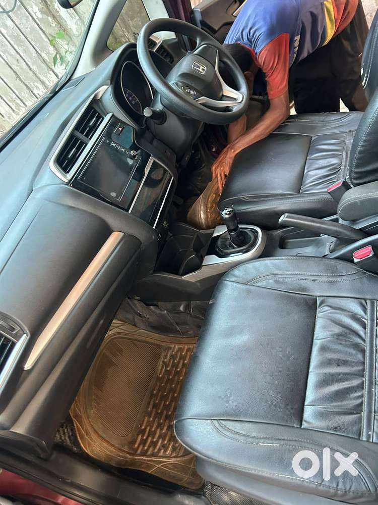 Honda Br-v Style Edition Vx, 2017, Petrol
