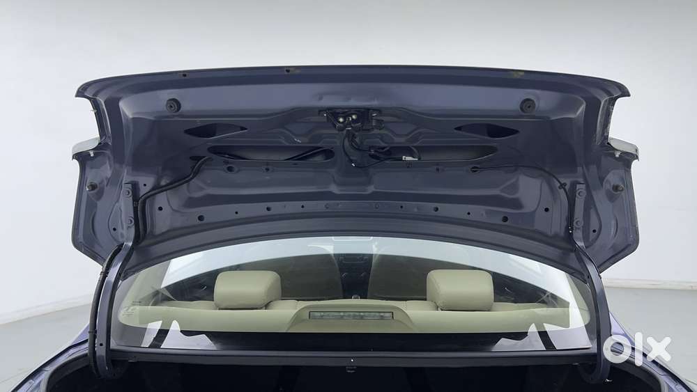 Maruti Suzuki Dzire 1.2 Vxi Amt, 2019, Petrol