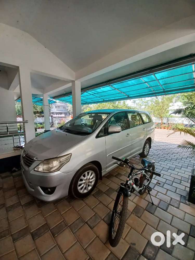 Toyota Innova 2013 Diesel 150000 Km Driven