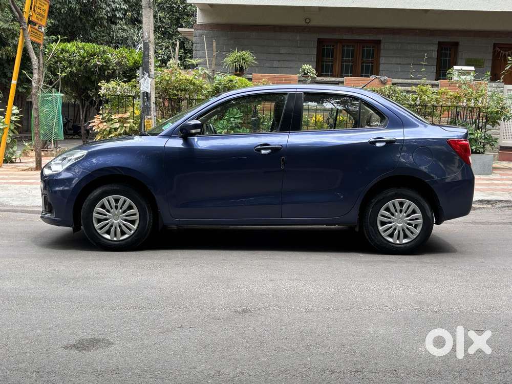 Maruti Suzuki Swift Dzire Vxi(o) Amt, 2022, Petrol