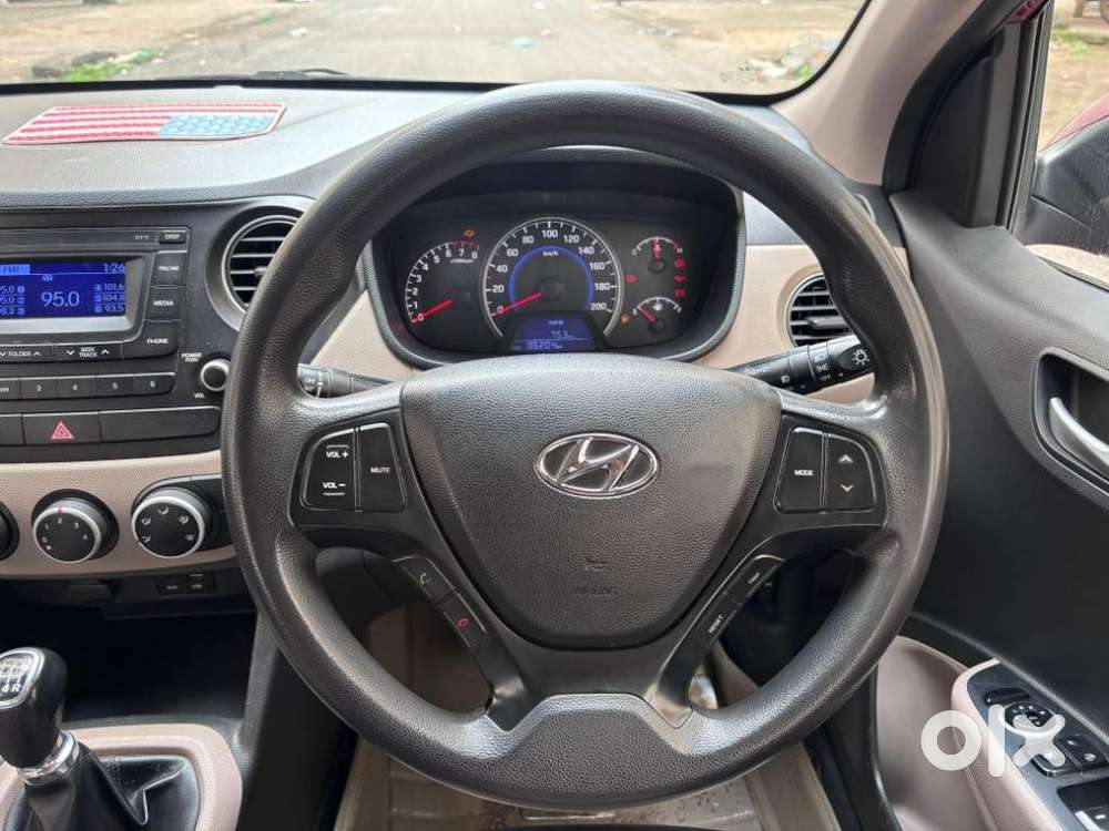 Hyundai Grand I10 Sportz, 2016, Petrol