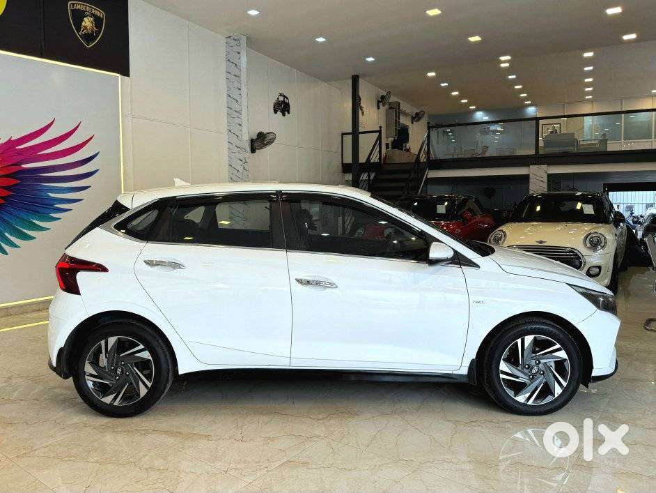 Hyundai I20 Asta (o) 1.0 Turbo Dct, 2022, Petrol