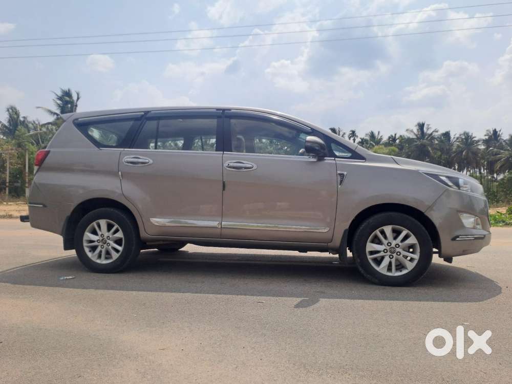 Toyota Innova Crysta 2.4 G Mt 8s, 2018, Diesel