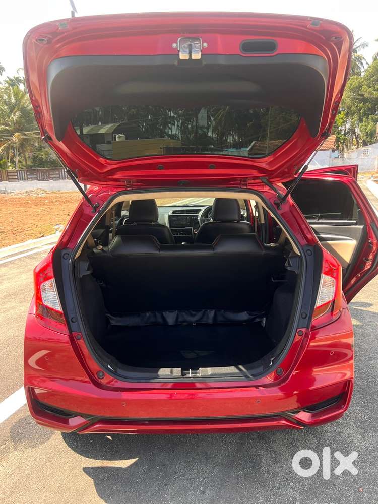 Honda Jazz Zx Cvt Petrol Automatic 2022