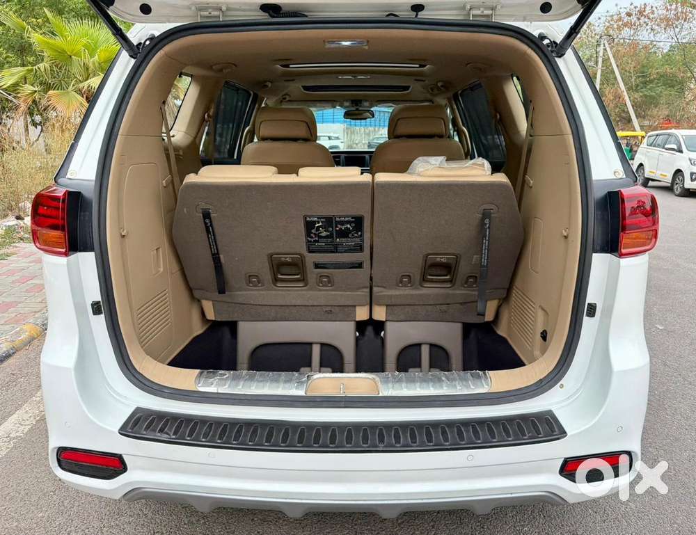 Kia Carnival Limousine Plus 7 Str, 2022, Diesel