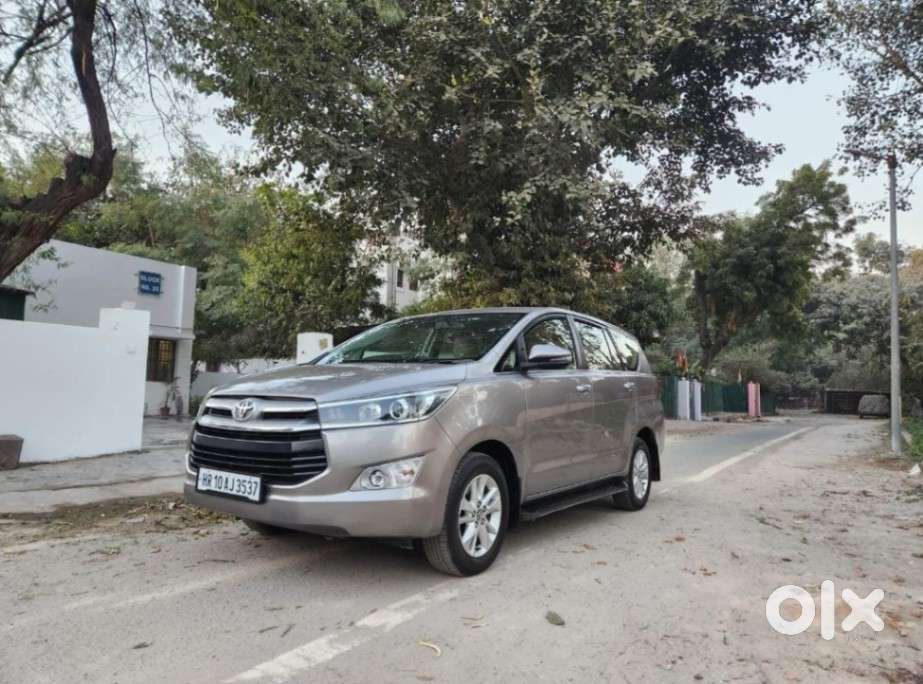 Toyota Innova Crysta