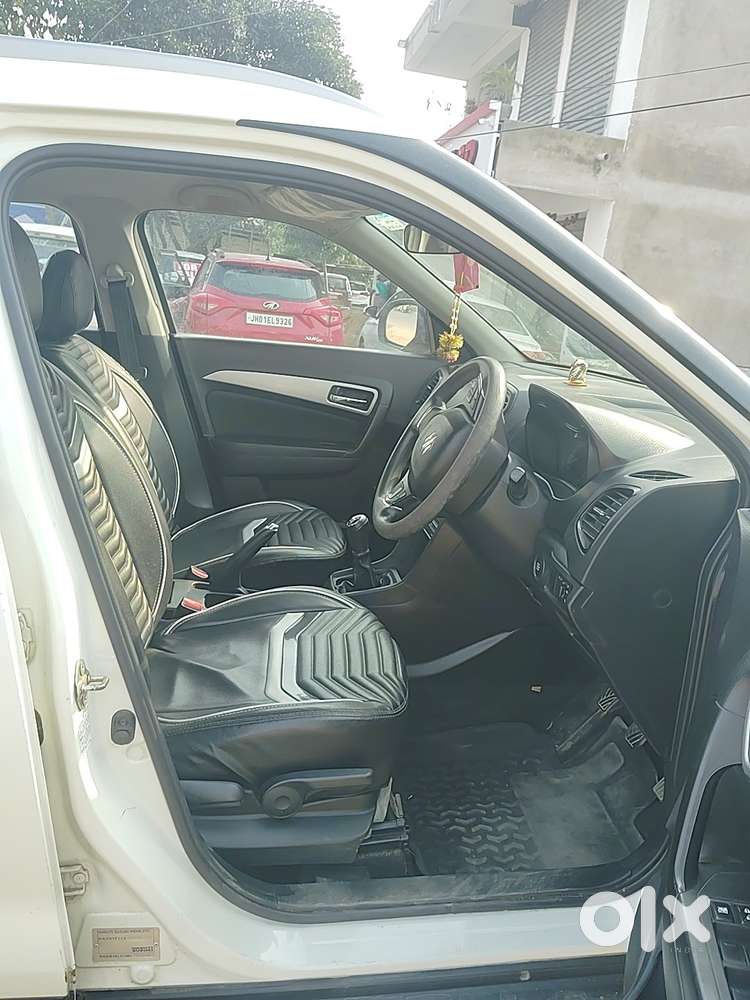 Maruti Suzuki Brezza Zxi Plus At, 2022, Petrol