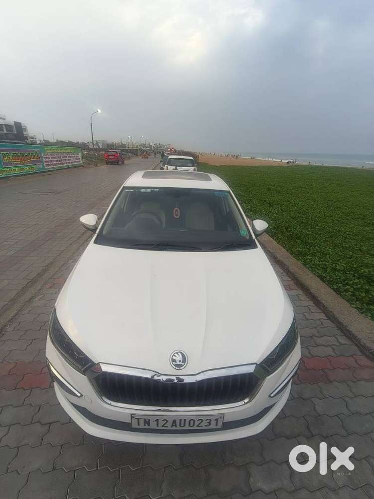 Skoda Slavia Style 1.0l Tsi Mt, 2022, Petrol
