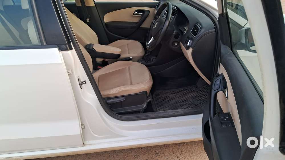 Skoda Rapid [2016-2021] 1.6 Mpi Style Plus, 2017, Petrol