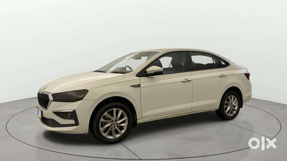 Skoda Slavia 1.0 Ambition Tsi, 2022, Petrol