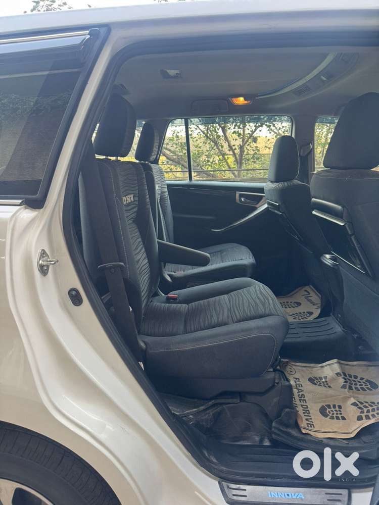 Toyota Innova Crysta 2.4 V, 2025, Diesel