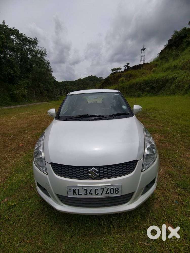 Maruti Suzuki Swift Vxi + Manual, 2014, Petrol