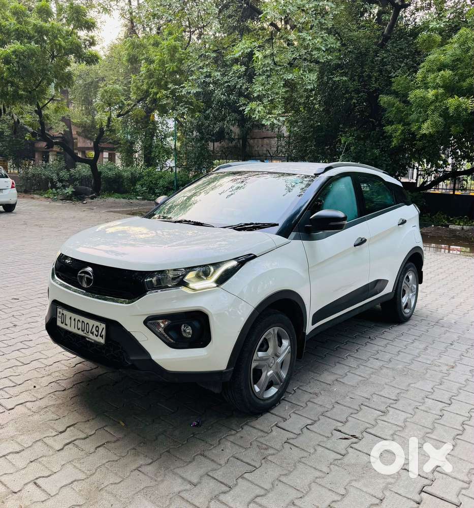 Tata Nexon 1.2 Revotron Xma Amt (s), 2022, Petrol