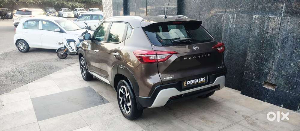 Nissan Magnite 1.0 Xv Turbo Cvt, 2022, Petrol