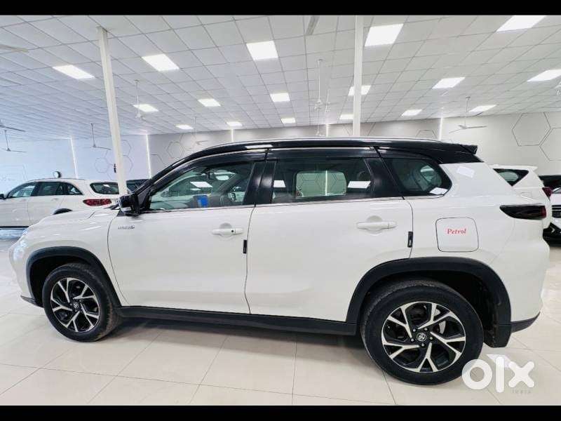 Toyota Urban Cruiser Hyryder V Hybrid Aero Edition, 2023, Petrol