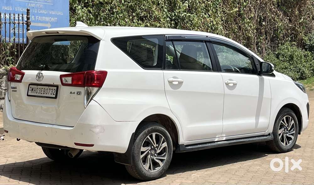 Toyota Innova Crysta 2.4 G Mt 7 Str, 2022, Diesel