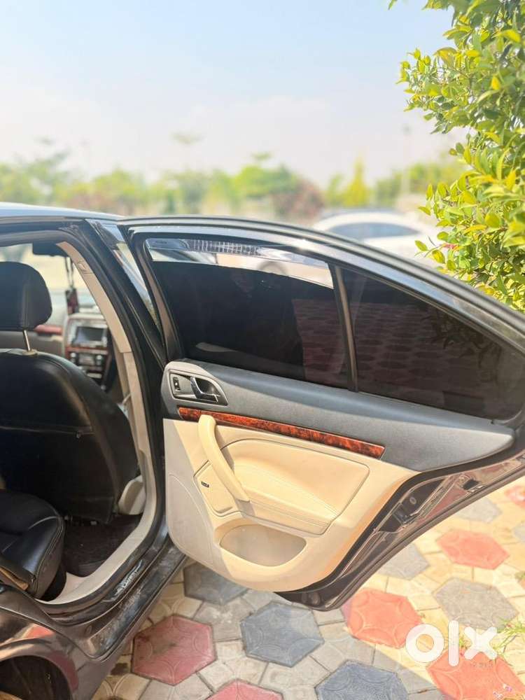 Skoda Laura 2012 Diesel Well Maintained