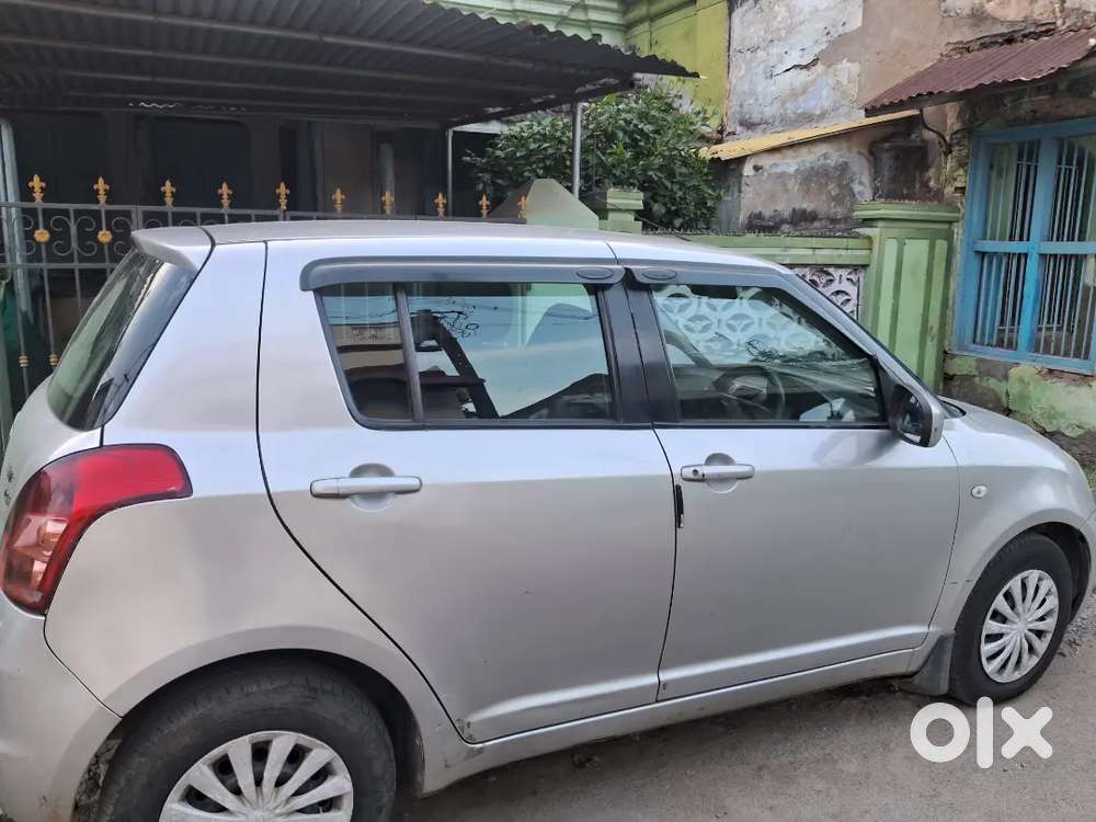 Maruti Suzuki Swift 2009 Petrol Vdi Bs I