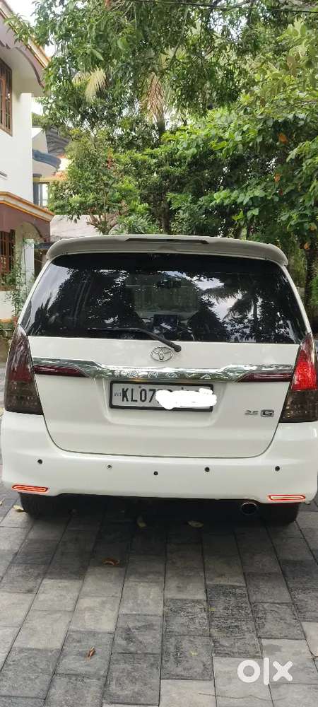Toyota Innova 2010 Diesel Well Maintained
