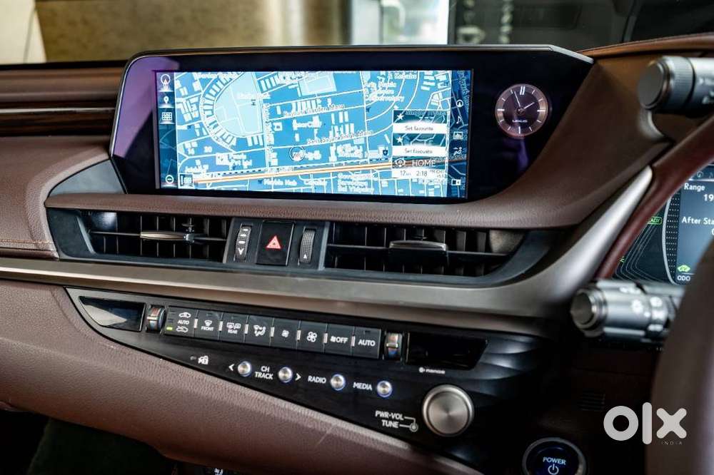 Lexus Es 300h Luxury, 2021, Petrol