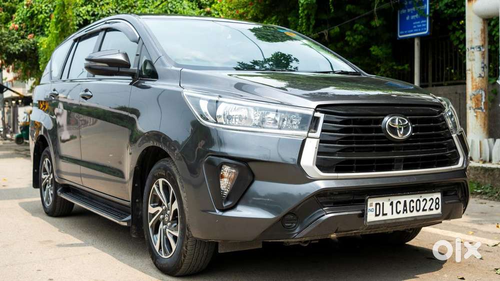 Toyota Innova Crysta 2.8 Gx At, 2022, Petrol