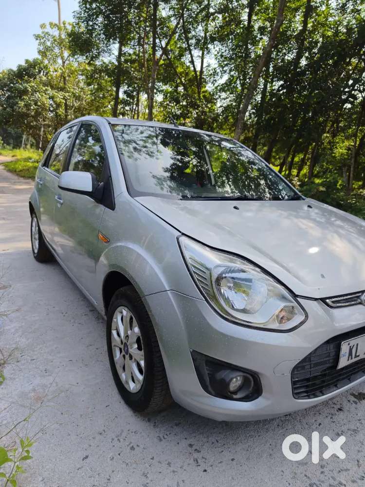 Ford Figo 1.4 Titanium 2013