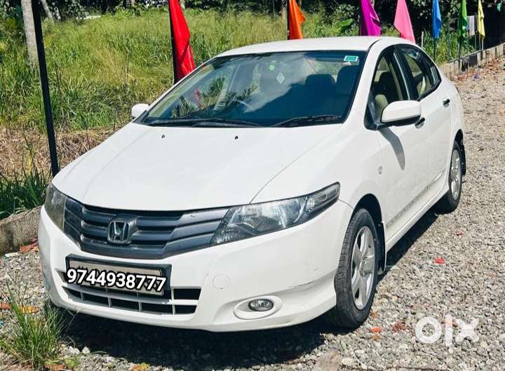 Honda City V At Exclusive, 2011, Petrol