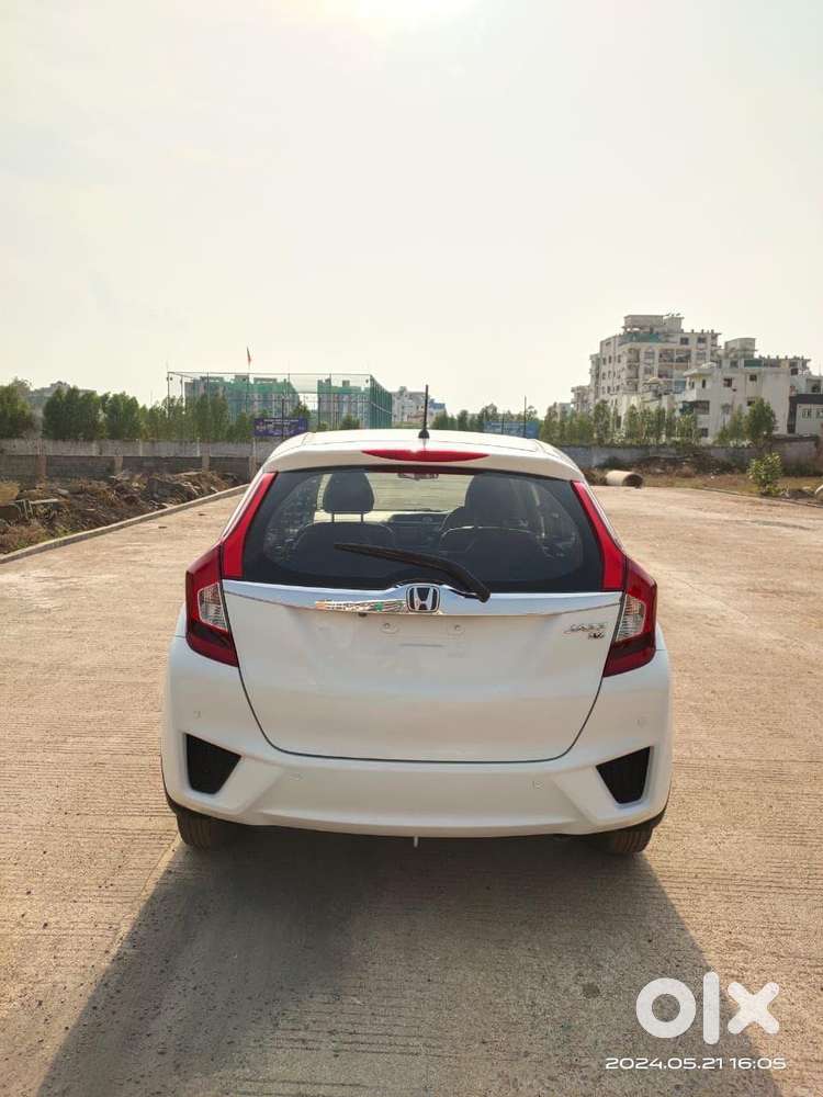 Honda Jazz V Automatic, 2016, Petrol