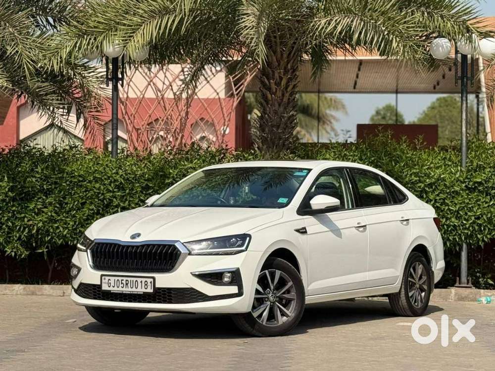 Skoda Slavia 1.0 Tsi Style At, 2023, Petrol